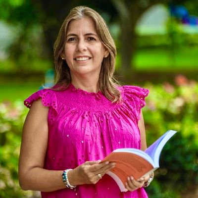 Dedicada a la educación, el bienestar y la alegría de la niñez y adolescencia de Colombia, a través de #ScholasColombia, @HappyTimeEdu y @fundaciontiempofeliz