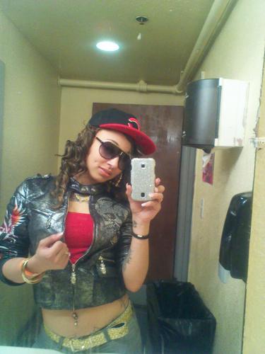 Butt3rfly2o's profile picture. im co layed back i model an sing an dance hit me up if u want me 4 a photo or video shot 2104201420