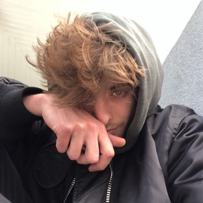 24 || Hufflepuff || Pure Blood || 18+ || MDNI || Parody/Fake/Rp || #goldentrioera #maraudersera || Closeted Gay || Vers || Unregistered Animagus