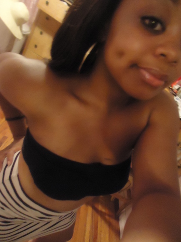 Closed Legs; Open Minded.
  
Please Don't Follow If 21 Or Older ..

#TeamBlackberry Ask For Pin