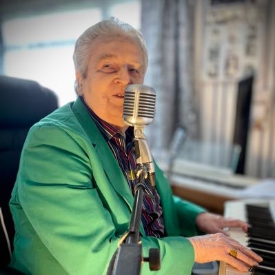 Just me and my piano!
Hello, my name is Geoff and I have always had a passion for music since a very early age. I am 81 years young!