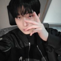 lia (@03kmsun) 's Twitter Profile