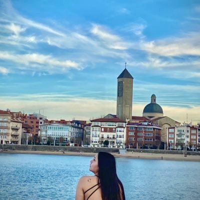 hierbamala08's profile picture. De origen griego, en la mitología era la Diosa de la Luna, por tal razón soy una mujer de luz, me encanta los búhos, tortugas, Bunbury, amante del Mar y la Luna