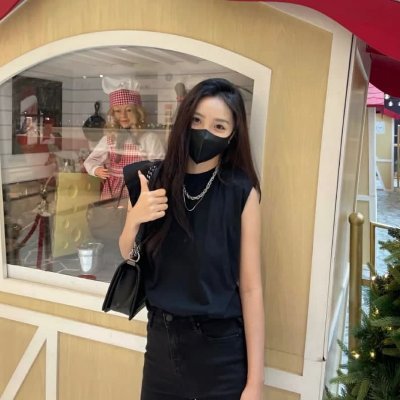 3tVRMz5JUepifqH's profile picture. Be grateful when you meet 人生的旅途，未来是漫长而黑暗的，但不要害怕，无畏者总有一条路。——鲁迅