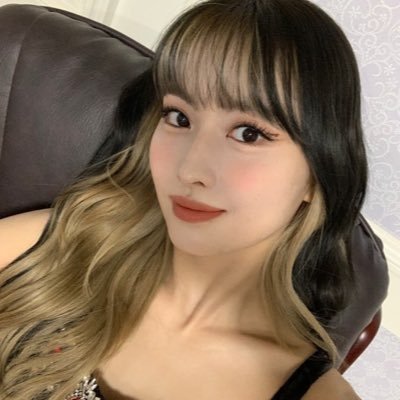 carameIIos's profile picture. 