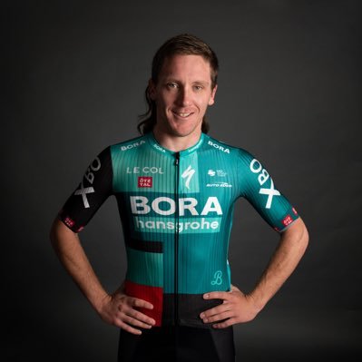 Cyclist for @borahansgrohe , owner of the best mullet at the 2012 olympics. Currently in the re growing phase... Commonwealth games gold medalist