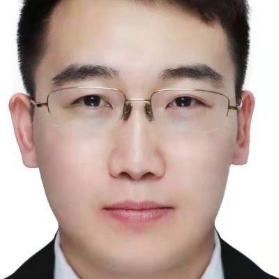 Shanghai Chest Hospital, Lung cancer surgeon, research enthusiast