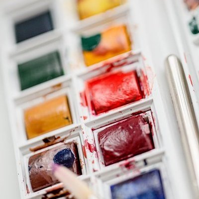 BeamontErinn's profile picture. Thinker. Pop culture guru. Student. Communicator. Zombie fan. Evil alcoholaholic. Typical beer nerd.