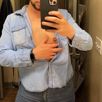 secretbigmike's profile picture. 