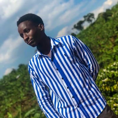 TweheyoReagan's profile picture. @ntareschool OB Manchester United 🔥
Self love 💯
Ntare school

#follow-for-a follow back
Mitooma is my home