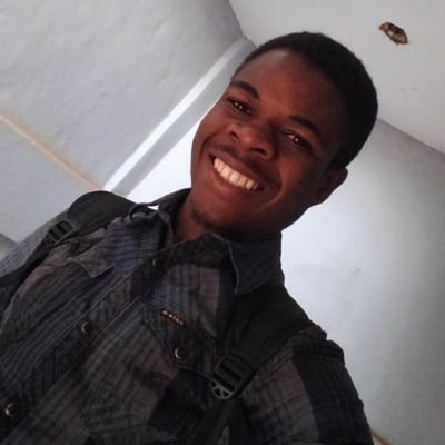 KesnelAzebaze's profile picture. 