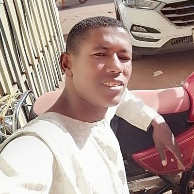 alrdy_khlyl's profile picture. لا الهوامش تليق " بنا ولا أنصاف الأشياء تعنينا "🤚👌💪