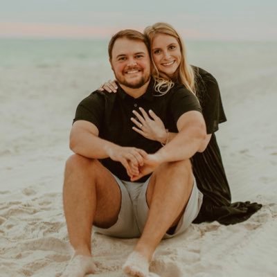 halgatti1's profile picture. Deuteronomy 31:6 / I buy anything Joe Burrow / https://t.co/WeB1h9oQuM