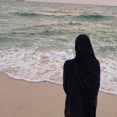 مُبهجة..حتى ظلها كان ملونًا♥️|إعلام 🇴🇲 📺📻 |لا تستوحشوا طريق الحق لقلةِ سالكيه.