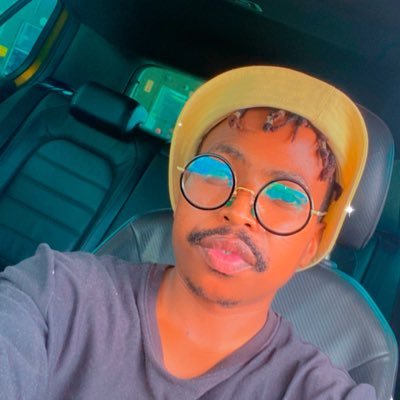 vforvido's profile picture. Don’t let the quiet taste 👅 fool yah! full disclosure.. I can be intoxicating 🤑 https://t.co/dy4P91OfEi…