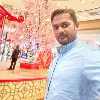 imraviydv1211's profile picture. 