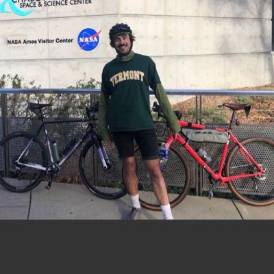 dmitri40's profile picture. 