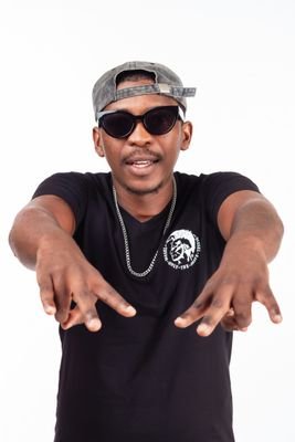 DilikaBrown's profile picture. Kwaito&Gqom artist. Performing artist by the name of BrownDilika under the group DBR-Do Be Rude.