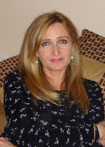 tjinscot's profile picture. Grumpy Old Woman

When I star a tweet,it doesn't always mean I think it's funny.It can also mean I hear you,I agree or even I am sorry to hear that