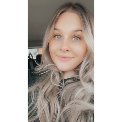 katiedobson96's profile picture. Katie | 26