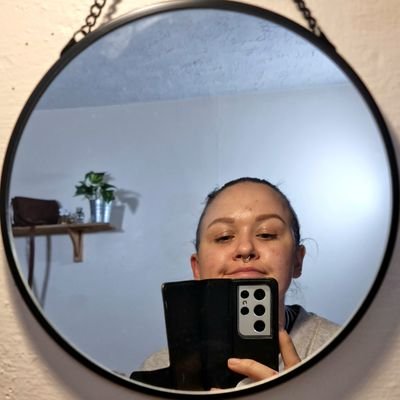 KrookArt's profile picture. Swedish artist living in Southampton to finish her degree in fine art.
Works @jhansardgallery
Volunteers @ght_soton
Honestly living my dream!❤