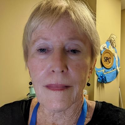 treedove's profile picture. Writer/editor