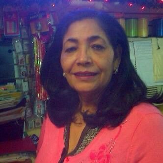 VianelaValenzu4's profile picture. La disponibilidad de ayudar