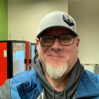 Full-time dad/Blazer fan and 911 dispatcher. Part time voice actor/community volunteer.