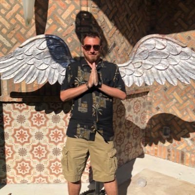 Gimmerisms's profile picture. I'm so far off the map, the sun is shining...