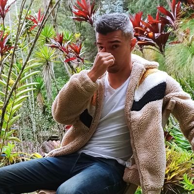 RTdenis's profile picture. Art and Astronomy enthusiast 🚀, Design Freak