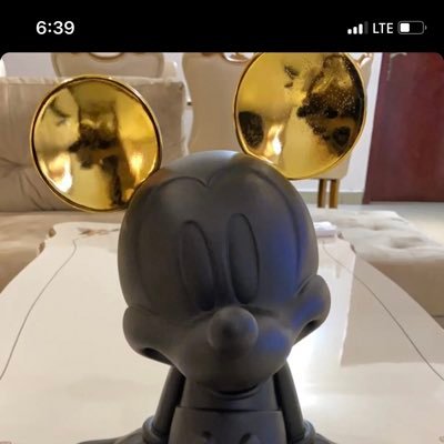 Dinobombsquad's profile picture. 