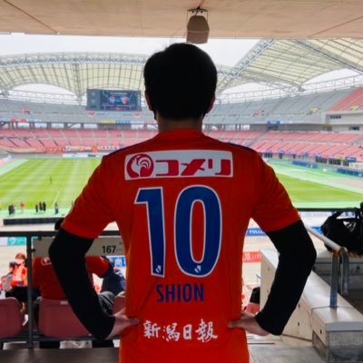 98line/Albirex Niigata/アルビサポ/N74の下層部で元希ユニを着て在住してます/長谷川元希14/本間至恩/昨季37試合現地参戦/昨季現地12勝12分13敗/今季9試合現地参戦/3勝3分3敗