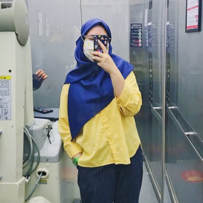 Pu3athirah's profile picture. 20-ish. soul of a 68 year old with a back of an 88 year old.