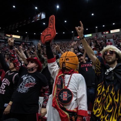 My name is Fiend and I’m a passionate fan of San Diego State 🏀 🏈 & other sports 🔴⚫️ Co-host of @sonsofmonty “Kiss The Rings” 🏀 podcast-SDSU grad #Aztec4Life