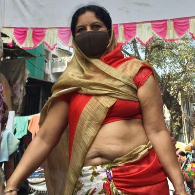 Guruvay60761285's profile picture. Aunty is back