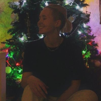 DystopiAl_'s profile picture. ♈ 

🌜🌚🌛

13.04