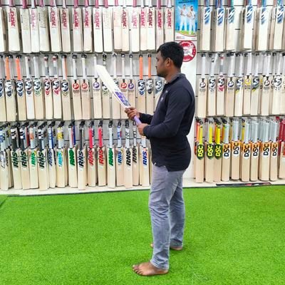 MAHENDIRAN1995's profile picture. Cricket🏏🏏🏏