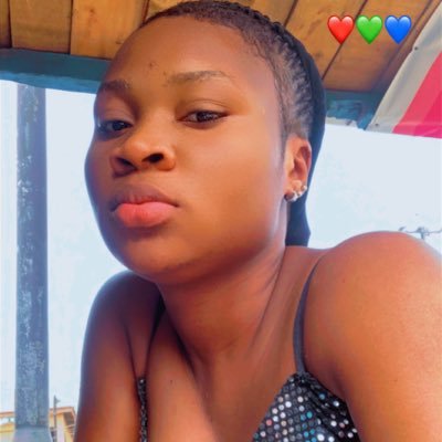 Salomelyka1's profile picture. I don’t give a fuck🐵