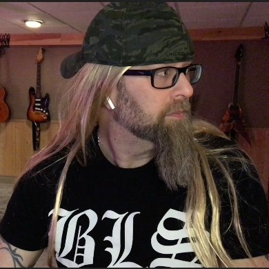 30 year IT guy | CyberSecurity 101 VLOGs | Heavy Metal Enthusiast | All tweets are mine
