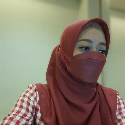 anaahniar's profile picture. 