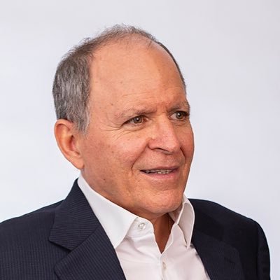 Mi familia es mi bendición y tesoro. Soy empresario por convicción y pasión. Mis comentarios en X son personales y de mi absoluta responsabilidad.
