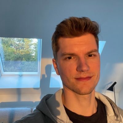 ⚖️ - nrw/bavaria - social democrat - european at heart 🇪🇺 - transatlantic 🇩🇪🇺🇸 - book lover - into politics/sports/history/literature - 🏳️🌈 (he/him)