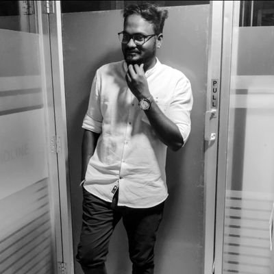 kaiippulla's profile picture. காதலடி நீ யெனக்கு, காந்தமடி நானுனக்கு;
வேதமடி நீ யெனக்கு, வித்தையடி நானுனக்கு;
போதமுற்ற போதினிலே பொங்கி வருந் தீஞ்சுவையே!
நாதவடி வானவளே! நல்லஉயிரே கண்ணம்மா!