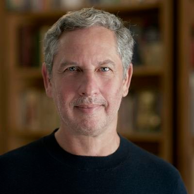 Escritor. Literatura, matemática, física, política. Y algunos libros subrayados. https://t.co/MphyfkrTWh