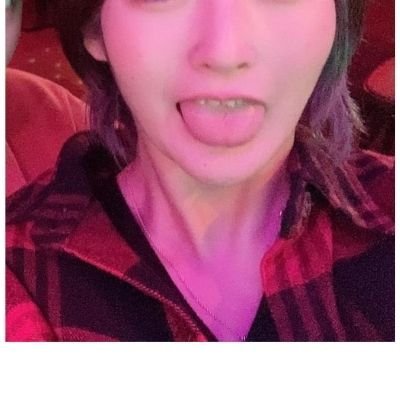 hehua59189930's profile picture. 福岡の人妻です。この頃旦那さんが構ってくれないので、裏垢作ってみましたー♡旦那意外のも好物です。未成年はダメだけど、若い人から歳上まで守備範囲広いです。美味しいもの好き、肉食女子…カモ。本気で出会える人DMで判断します♡フォローしてくれた人優先してDM返します♡ 裏垢女子