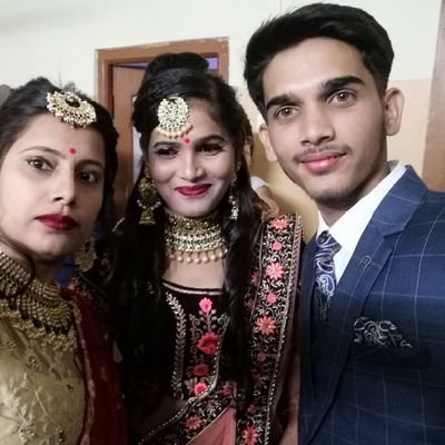 Abhishe19040914's profile picture. Student.