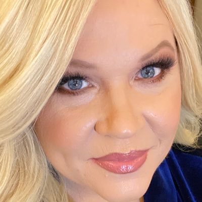 Holly Rowe Profile