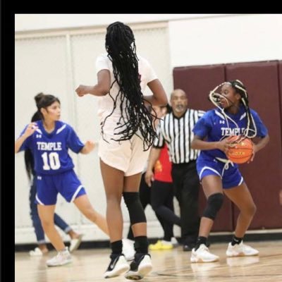 samiainasia1's profile picture. KHS ‘25 |Basketball|5’9, small forward |Volleyball| Outside hitter, middle blocker💕