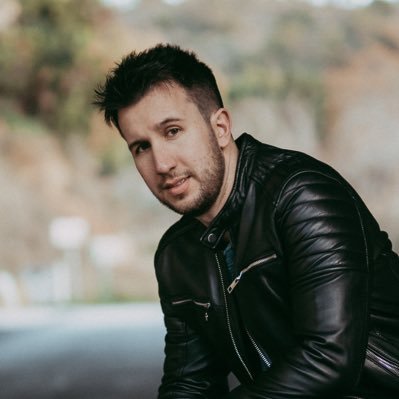 JonaEstebanR's profile picture. Hago eso que "todo el mundo sabe" pero que a muy pocos funciona. Estrategia y embudos de venta (que funcionan) para negocios online aquí