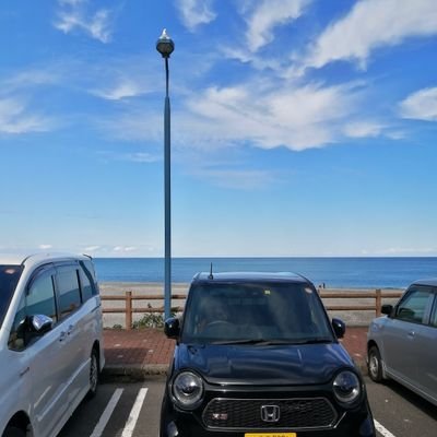 日本政府の財源が無いはウソです!
だまされてる事に気付こう!
財源=税金ではありません。
財源=通貨発行、国債
自国通貨発行出来るのだから、通貨発行すれば良い。
国債は借金?将来へのツケ?破綻する?いいえ、お金を社会に供給しただけに過ぎない。
国債は借換え、刷って返せば良い。
税金とは、お金の流通量を調整する機能